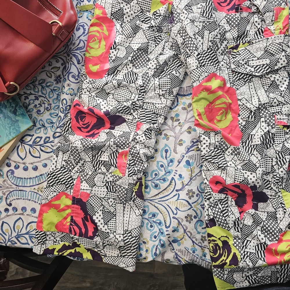 686 Youth Girls Ski/Snowboard Pants Like New!